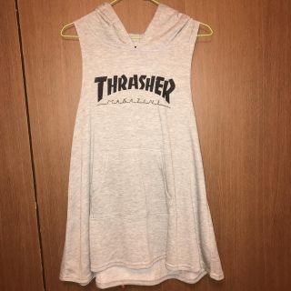 イーハイフンワールドギャラリー(E hyphen world gallery)のワンピース＊THRASHER＊トレーナー＊グレー(ミニワンピース)