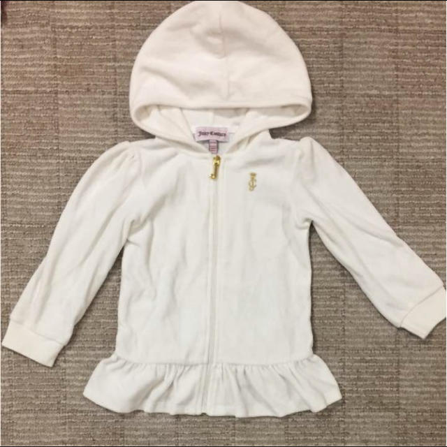 Juicy Couture(ジューシークチュール)の美品 ジューシークチュール パーカー キッズ/ベビー/マタニティのキッズ服女の子用(90cm~)(ジャケット/上着)の商品写真