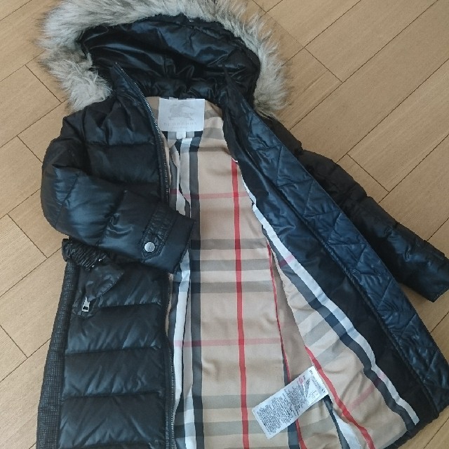 BURBERRY(バーバリー)の正規品 BURBERRY 美品♪【訳あり】 キッズ/ベビー/マタニティのキッズ服女の子用(90cm~)(コート)の商品写真