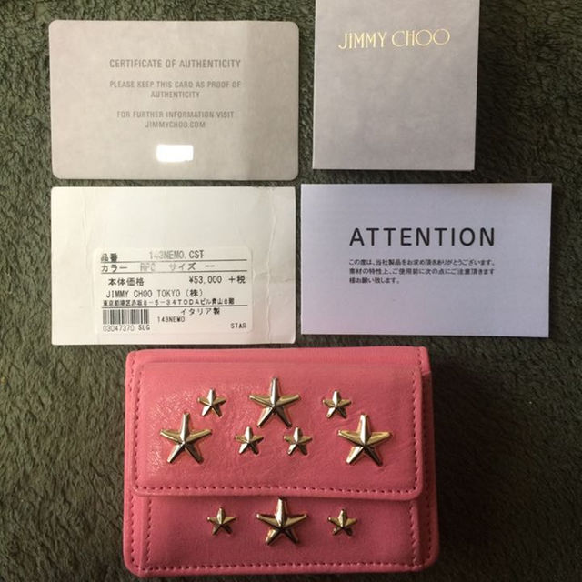JIMMY CHOO(ジミーチュウ)のアリン様専用新品未使用完売カラー⭐︎JIMMYCHOOジミーチュウ コンパクト レディースのファッション小物(財布)の商品写真