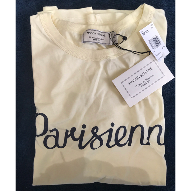 MAISON KITSUNE'(メゾンキツネ)のNao様専用新品完売品⭐︎メゾンキツネ “Parisienne” Tシャツ レディースのトップス(Tシャツ(半袖/袖なし))の商品写真