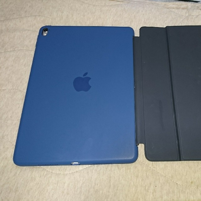 iPad 9.7インチ pro用シリコンケース オーシャンブルー スマホ/家電/カメラのスマホアクセサリー(iPadケース)の商品写真