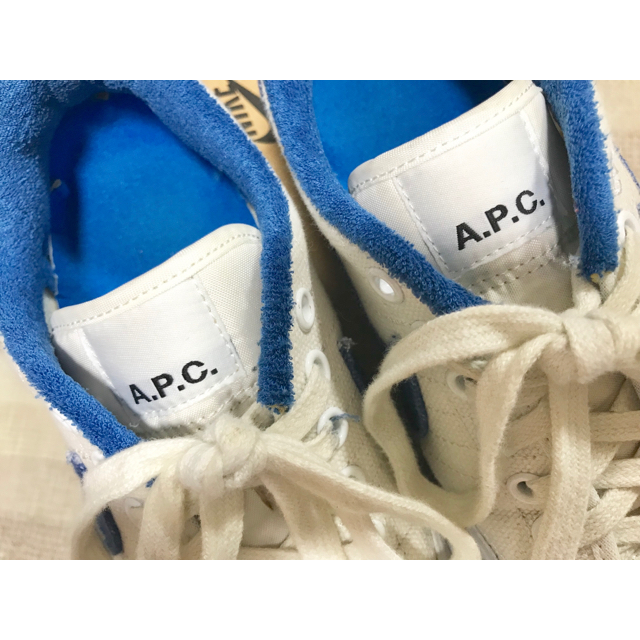 A.P.C(アーペーセー)の【箱無し】NIKE × a.p.c.コラボスニーカー レディースの靴/シューズ(スニーカー)の商品写真