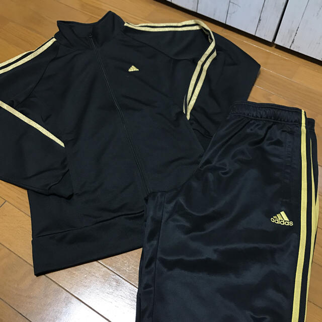 adidas(アディダス)の🌐アルフ1219様専用 adidas セットアップジャージ バラ売り可 メンズのメンズ その他(その他)の商品写真