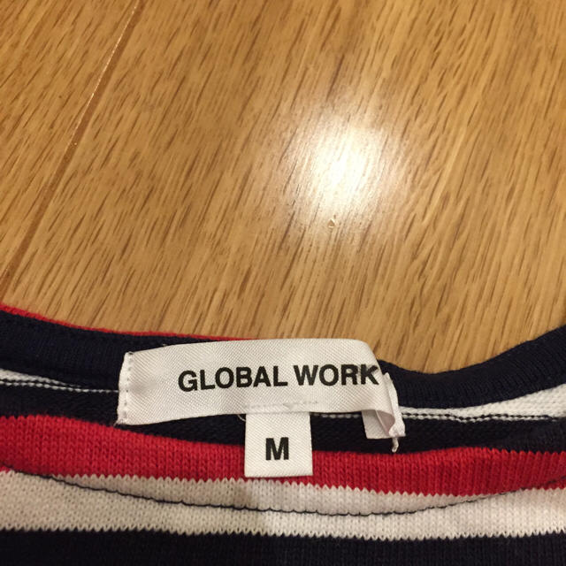 GLOBAL WORK(グローバルワーク)のグローバルワーク☆レッドボーダーカットソー Mサイズ100〜110 キッズ/ベビー/マタニティのキッズ服男の子用(90cm~)(Tシャツ/カットソー)の商品写真