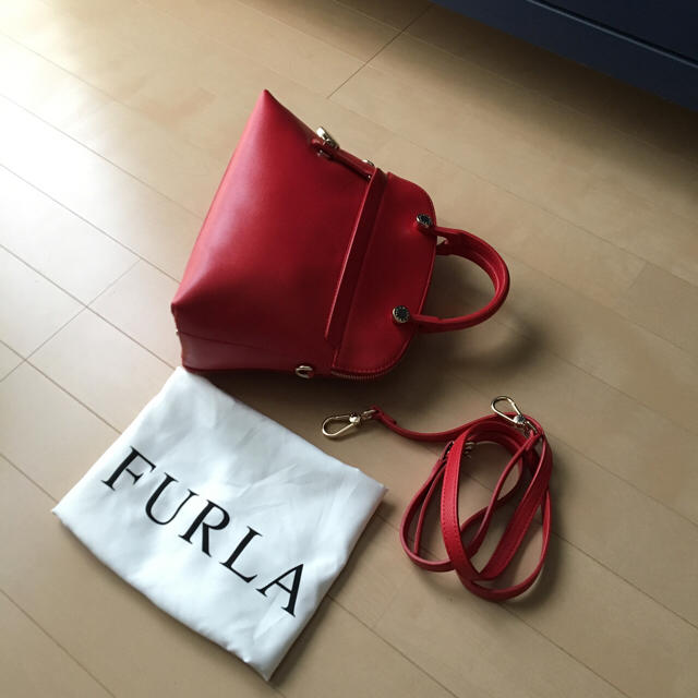 Furla(フルラ)の極美品、送料無料、FURLA/フルラ パイパー 2way ショルダーバック レディースのバッグ(ショルダーバッグ)の商品写真