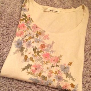 ミスティウーマン(mysty woman)のmysty woman 花柄Tシャツ(Tシャツ(半袖/袖なし))