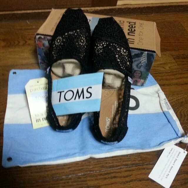 (新品)TOMS スリッポン