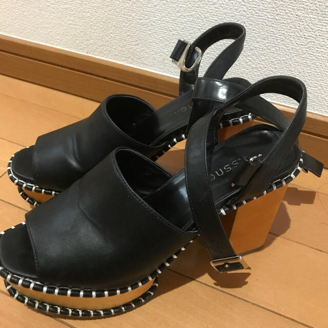 再最終値下げmoussy サボサンダル