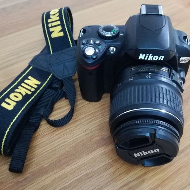 NikonニコンD40X デジタル一眼レフカメラ-