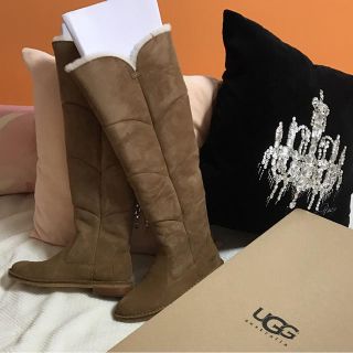 アグ(UGG)のUGG リアルムートンブーツ(ブーツ)