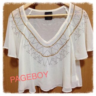 ページボーイ(PAGEBOY)のビーズ付きミニ丈トップス(シャツ/ブラウス(半袖/袖なし))