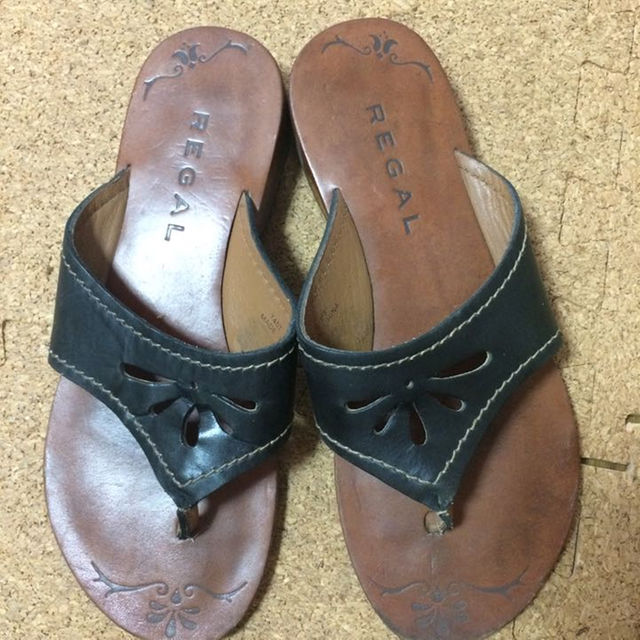 REGAL(リーガル)の桜子様専用牛革製 リーガル フラットサンダル レディースの靴/シューズ(サンダル)の商品写真