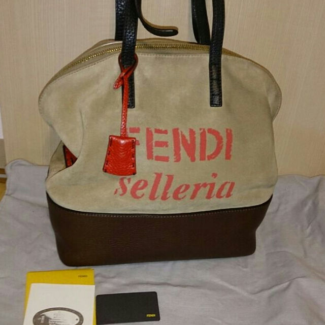 お値下げ★フェンディFENDI  ★未使用保管品 ☆セレリアバッグ　ベージュ系