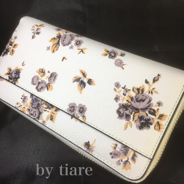 COACH(コーチ)のセール❣️新品コーチ長財布 F59014 2017最新 フローラル レディースのファッション小物(財布)の商品写真