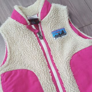 パタゴニア(patagonia)のpatagonia　パタゴニア　キッズ　ベスト　ピンク　レトロ　90センチ(ジャケット/上着)