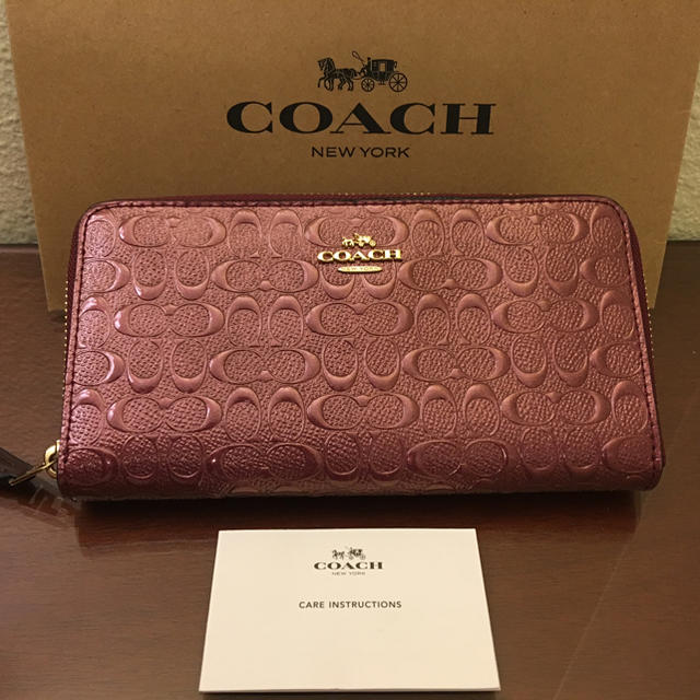 COACH(コーチ)のCOACH シグネチャ Cロゴ 長財布 ボルドー レディースのファッション小物(財布)の商品写真
