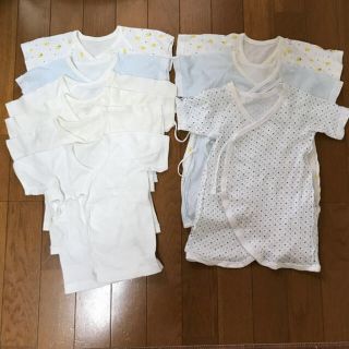 コンビミニ(Combi mini)のアスパラ様専用★新生児肌着９枚まとめ売りと哺乳瓶未使用(パジャマ)