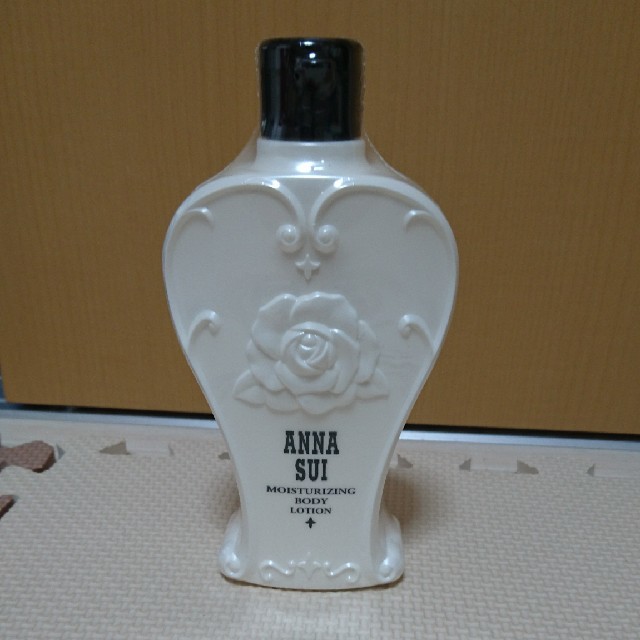 ANNA SUI(アナスイ)の新品！ アナスイ ボディーローション コスメ/美容のボディケア(ボディローション/ミルク)の商品写真