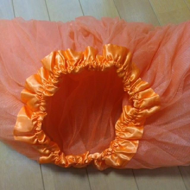 ハロウィン　チュールスカート　オレンジ色 レディースのスカート(ミニスカート)の商品写真