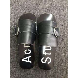 アクネ(ACNE)の★きまぐれ値下げ中★ACNE STUDIOS　37　レザーフラットサンダル(サンダル)