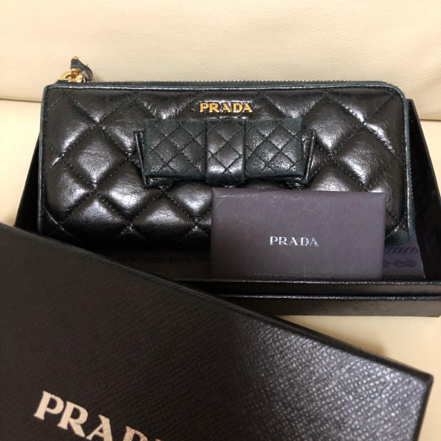 PRADA(プラダ)の専用です!!プラダ 財布 レディースのファッション小物(財布)の商品写真