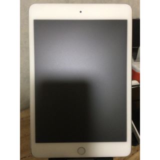 アイパッド(iPad)のiPad mini4 シルバー32GBセルラーモデル(ドコモ)(タブレット)