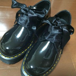 ドクターマーチン(Dr.Martens)のドクターマーチン 厚底リボン(ローファー/革靴)