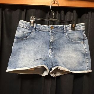 ザラ(ZARA)のZARA ショートパンツ(ショートパンツ)