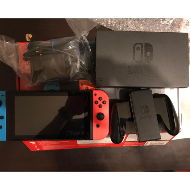 Nintendo Switch(ニンテンドースイッチ)のマサヒコフ様専用 エンタメ/ホビーのゲームソフト/ゲーム機本体(家庭用ゲーム機本体)の商品写真