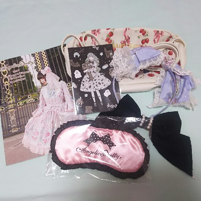 Angelic Pretty(アンジェリックプリティー)のAngelic Pretty ノベルティ カタログ 小物セット レディースのレディース その他(セット/コーデ)の商品写真