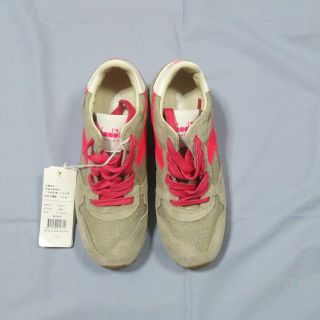 ディアドラ(DIADORA)のとしmi様　専用新品送料込ディアドラヘリテージ　レディーススニーカー23.5cm(スニーカー)