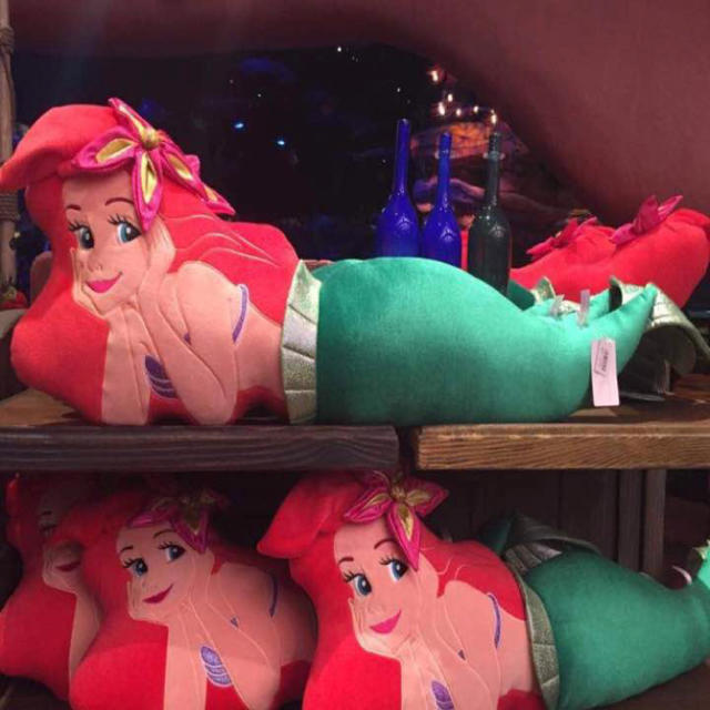 Disney(ディズニー)のアリエル  抱き枕 ぬいぐるみ エンタメ/ホビーのおもちゃ/ぬいぐるみ(ぬいぐるみ)の商品写真