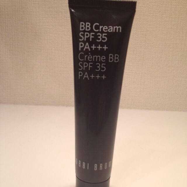 BOBBI BROWN(ボビイブラウン)のBobbibrown bb light コスメ/美容のベースメイク/化粧品(その他)の商品写真