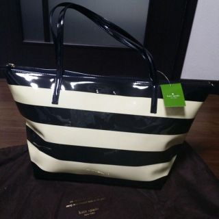 ケイトスペードニューヨーク(kate spade new york)の♪値下げ中！新品タグ付き！kate spade マザーバック(その他)