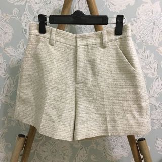 ロペ(ROPE’)のRope ショートパンツ 美品 ベージュ ゴールド 36 S 上品 カジュアル(ショートパンツ)