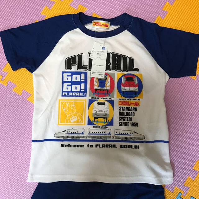 新品 プラレール半袖パジャマ120 爽やかメッシュ キッズ/ベビー/マタニティのキッズ服男の子用(90cm~)(パジャマ)の商品写真