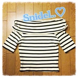 スナイデル(SNIDEL)のsnidel♡ボーダーオフショルトップス(Tシャツ(長袖/七分))