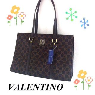 ヴァレンティノ(VALENTINO)のバレンチノのバッグ(トートバッグ)