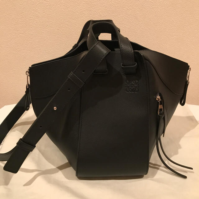 LOEWE(ロエベ)のりな様専用 LOEWE（ロエベ）ハンモック スモール バッグ  レディースのバッグ(ハンドバッグ)の商品写真