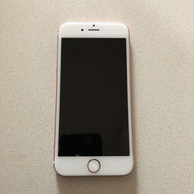 Apple(アップル)のiPhone6S 64GB ローズゴールド スマホ/家電/カメラのスマートフォン/携帯電話(スマートフォン本体)の商品写真