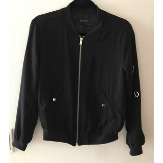 ザラ(ZARA)のZARA ブルゾン ジャケット 黒 Mサイズ(ブルゾン)