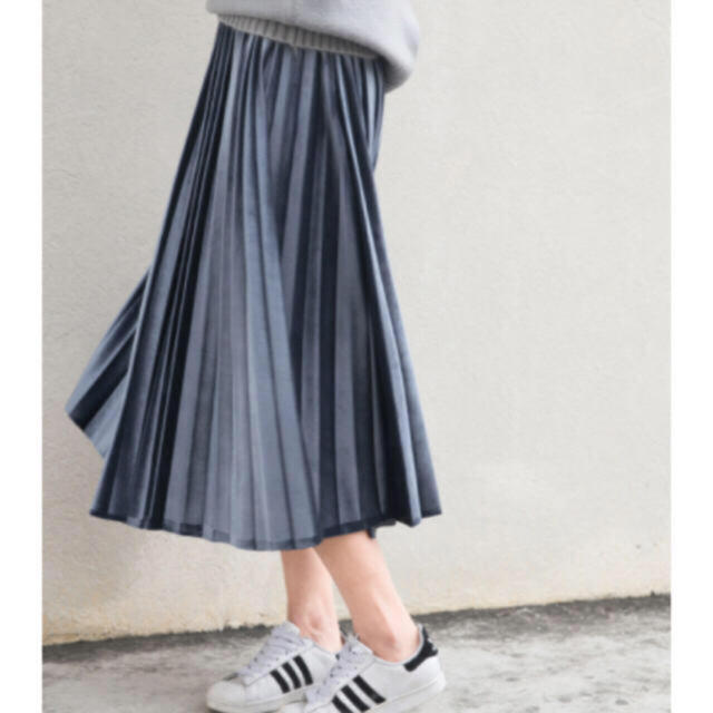 UNITED ARROWS(ユナイテッドアローズ)の再入荷♡プリーツスカート　レトロブルー　 レディースのスカート(ひざ丈スカート)の商品写真
