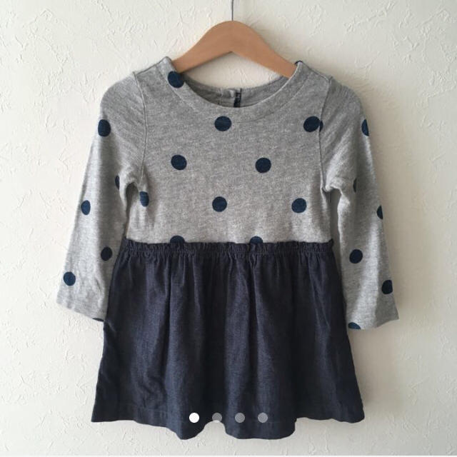 babyGAP(ベビーギャップ)のgapベビー ☆ドットワンピース95センチ キッズ/ベビー/マタニティのキッズ服女の子用(90cm~)(ワンピース)の商品写真