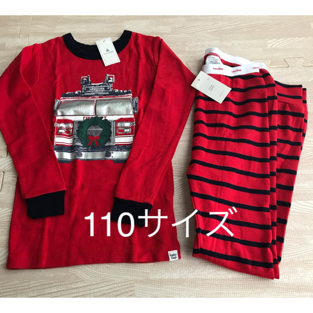 babyGAP(ベビーギャップ)の新品！GAP baby パジャマ 110サイズ 男の子 消防車 キッズ/ベビー/マタニティのキッズ服男の子用(90cm~)(パジャマ)の商品写真