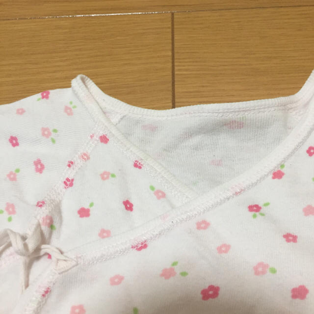 mikihouse(ミキハウス)のミキハウス新生児短肌着2枚セット✳︎美品✳︎50cm キッズ/ベビー/マタニティのベビー服(~85cm)(肌着/下着)の商品写真