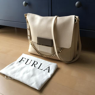 フルラ(Furla)の新品同様、送料無料、イタリアブランド、FURLA/フルラ 2way バック(ショルダーバッグ)