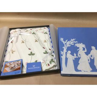 ウェッジウッド(WEDGWOOD)の【更に値下げ】 ☆ウェッジウッド テーブルマット4枚セット 新品未使用(テーブル用品)