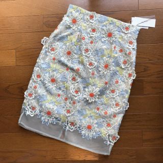 リリーブラウン(Lily Brown)の新品  リリーブラウン  スカート(ひざ丈スカート)