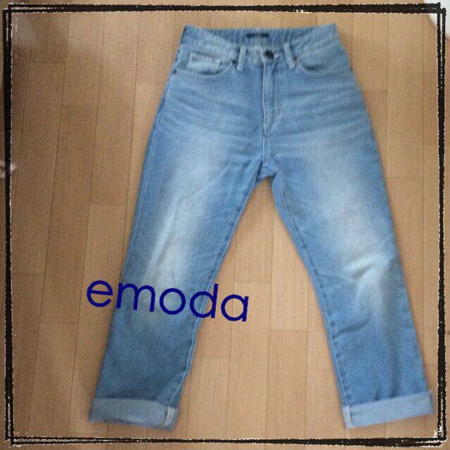 EMODA(エモダ)のemoda 新作ボーイズデニム レディースのパンツ(デニム/ジーンズ)の商品写真